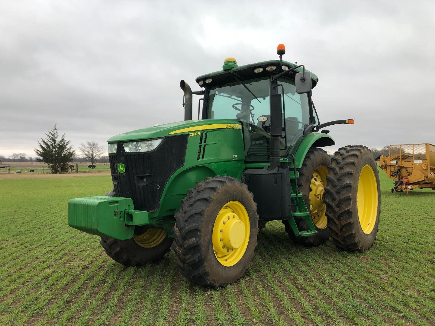 الدليل الفني لإصلاح خدمة الجرارات John Deere 7200R، 7215R، 7230R، 7260R، 7280R TM110119