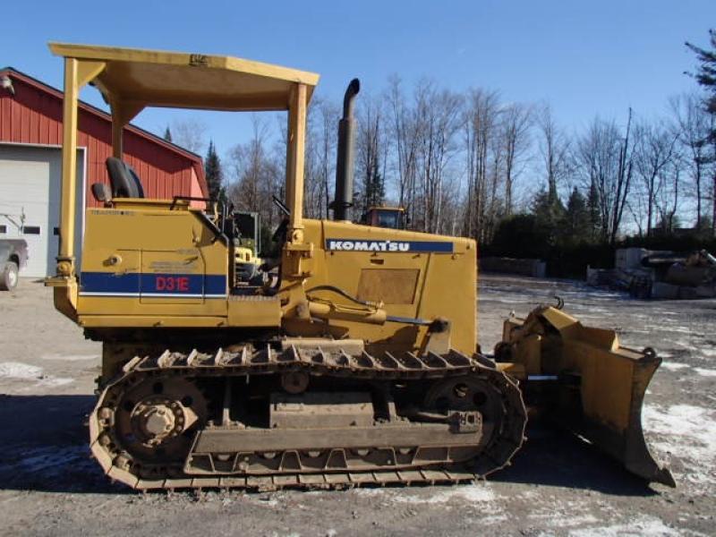 Komatsu D31E-18 D31P-18 D31PL-18 D31PLL-18 Bulldozer Offizielle Werkstatt Service Manual