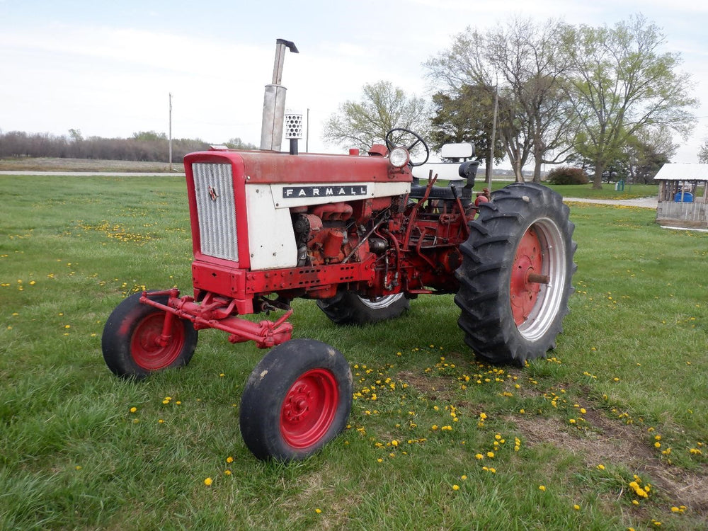 Caso IH Farmall y International 504 Tractor Manual del operador oficial