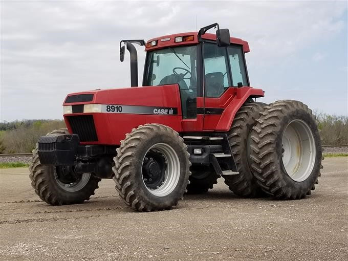 Case IH 8910 8920 دليل المشغل الرسمي للجرارات