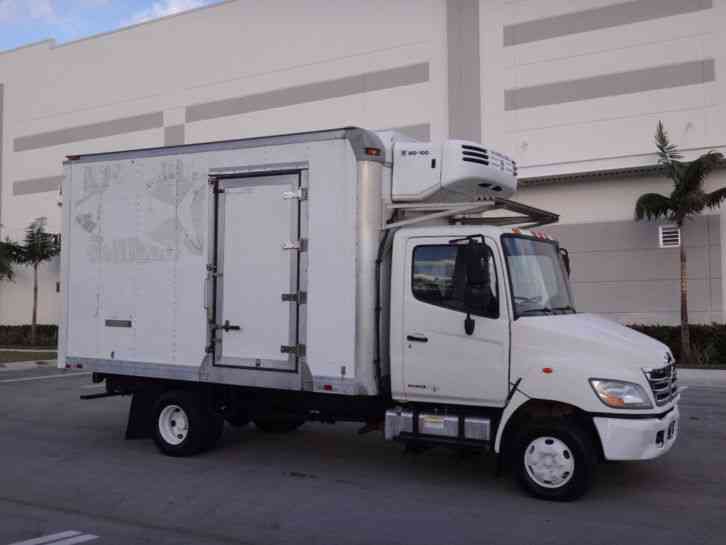 Hino 2009 145 165 185 188 258LP 268 338 Series Chassis شاحنات مجهزة بنظام J05D-TF J08E-TV & J08E-TW