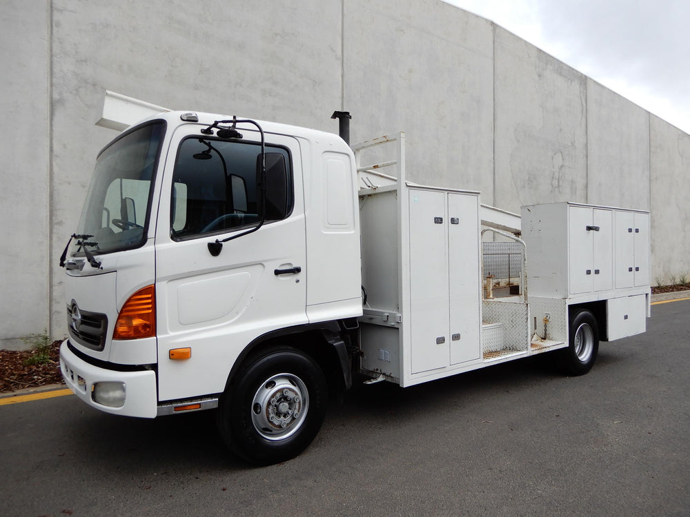 Hino 2003 FD FE & SG Series Trucks Offizielles Reparaturhandbuch