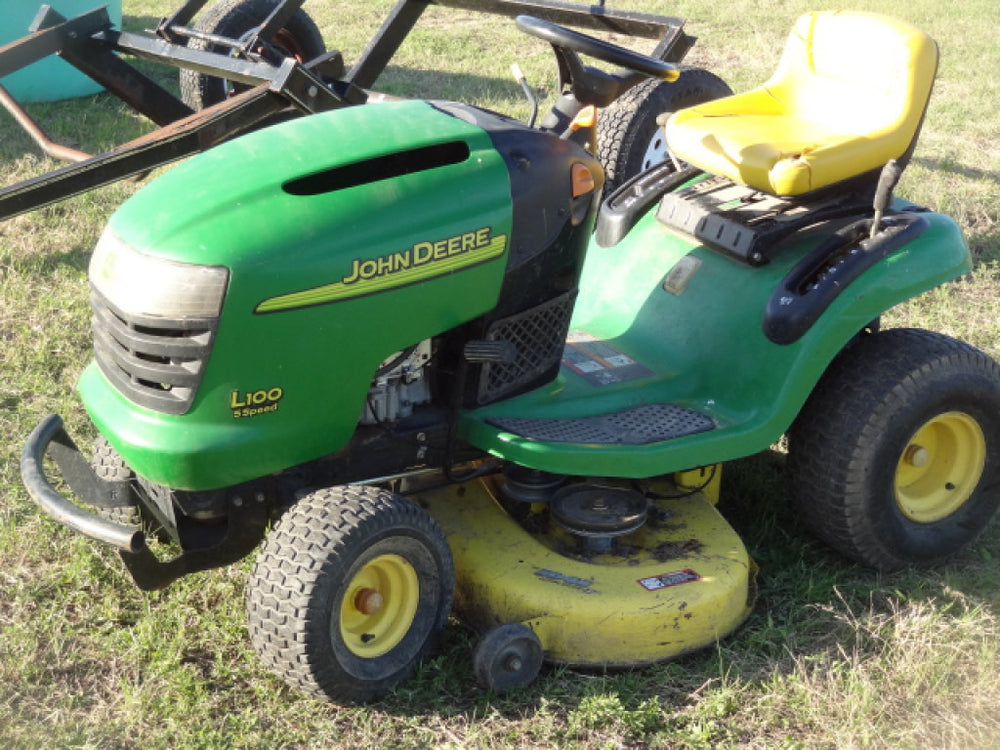 John Deere Gazon Tractoren L100 L108 L110 L111 L118 L120 & L130 Officiële Workshop Service Reparatie Technische handleiding