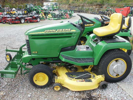 John Deere 300 Series 325 335 345 Gazon en Tuin Tractoren Technische dienst Handleiding