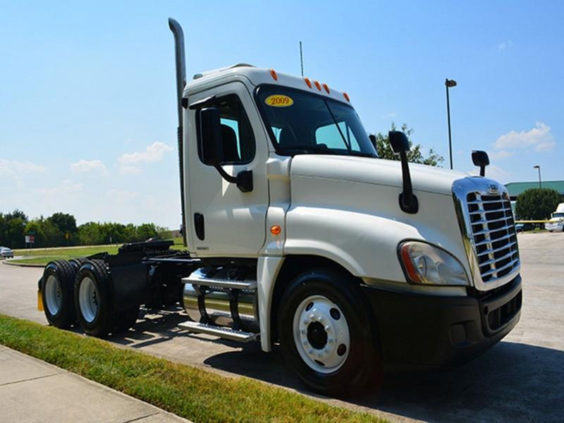 Freightliner Cascadia CA125DC CA125SLP Workshop Service Repair Manual