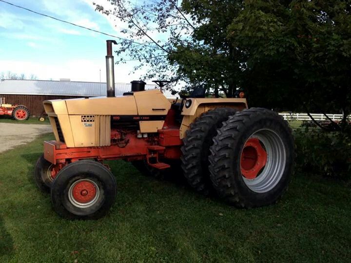 Case IH 1170 Tractor Official Operator's Manual