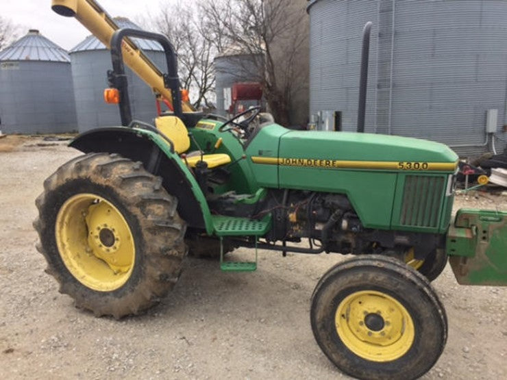 John Deere 5200 5300 & 5400 Tracteurs Service d'atelier officiel Manuel technique