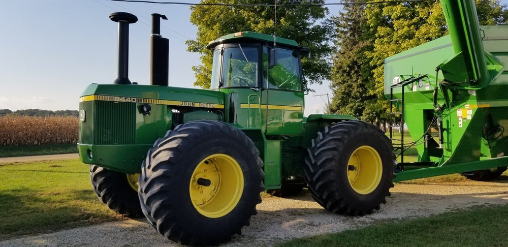 John Deere 8440، 8460 يدويا الدليل الفني للجرارات الدقيقة 4WD (TM1199)