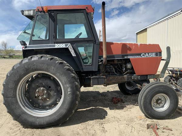 Case IH 2096 Tracteur officiel Manuel de l'opérateur