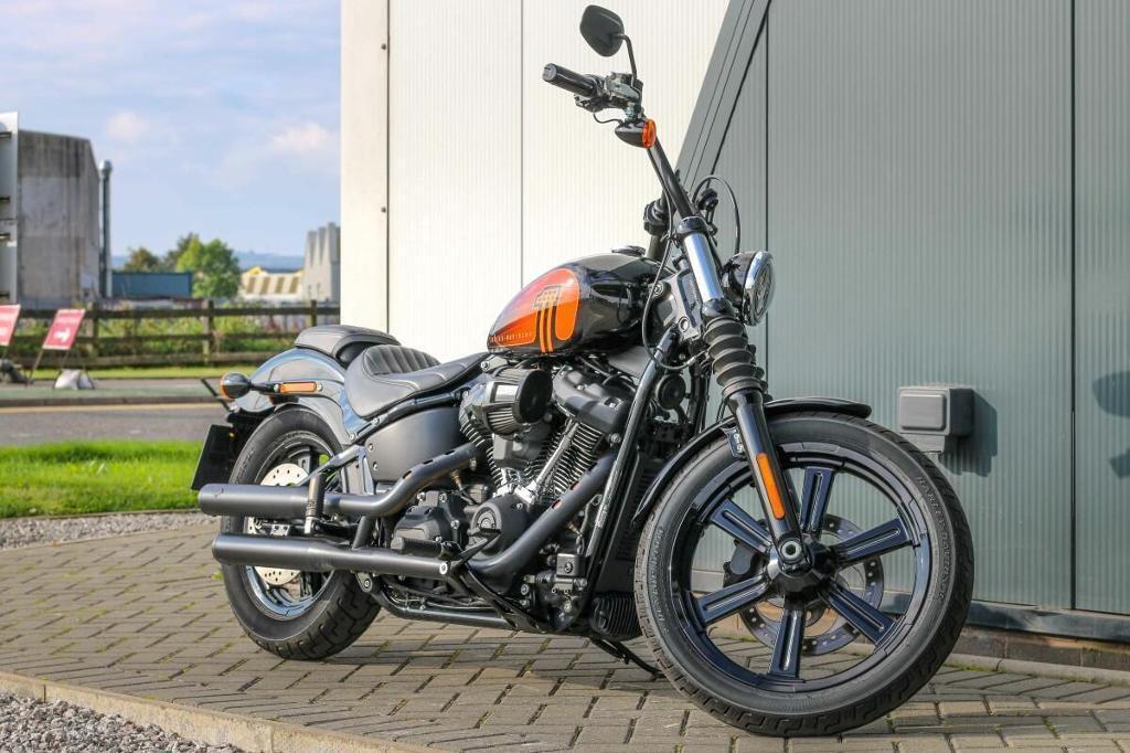 Harley-Davidson Softail FXBBS Street Bob 114 Officiële Workshop Service Repair Handleiding 2021 2022