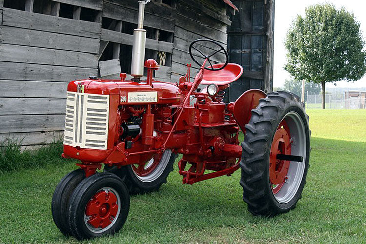 دليل المشغل الرسمي للجرارات Case IH McCormick Farmall 230