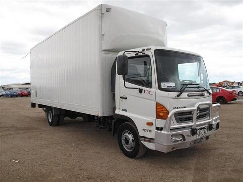Hino 2002 FD FE FF & SG-serie Trucks Chassis Body Electrical Official Workshop Service Reparatiehandleiding