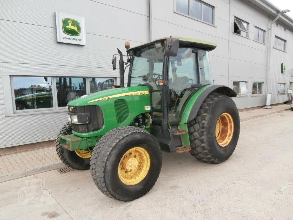 John Deere 5620 5720 & 5820 Tractoren Officiële Workshop Service Reparatie Technische handleiding