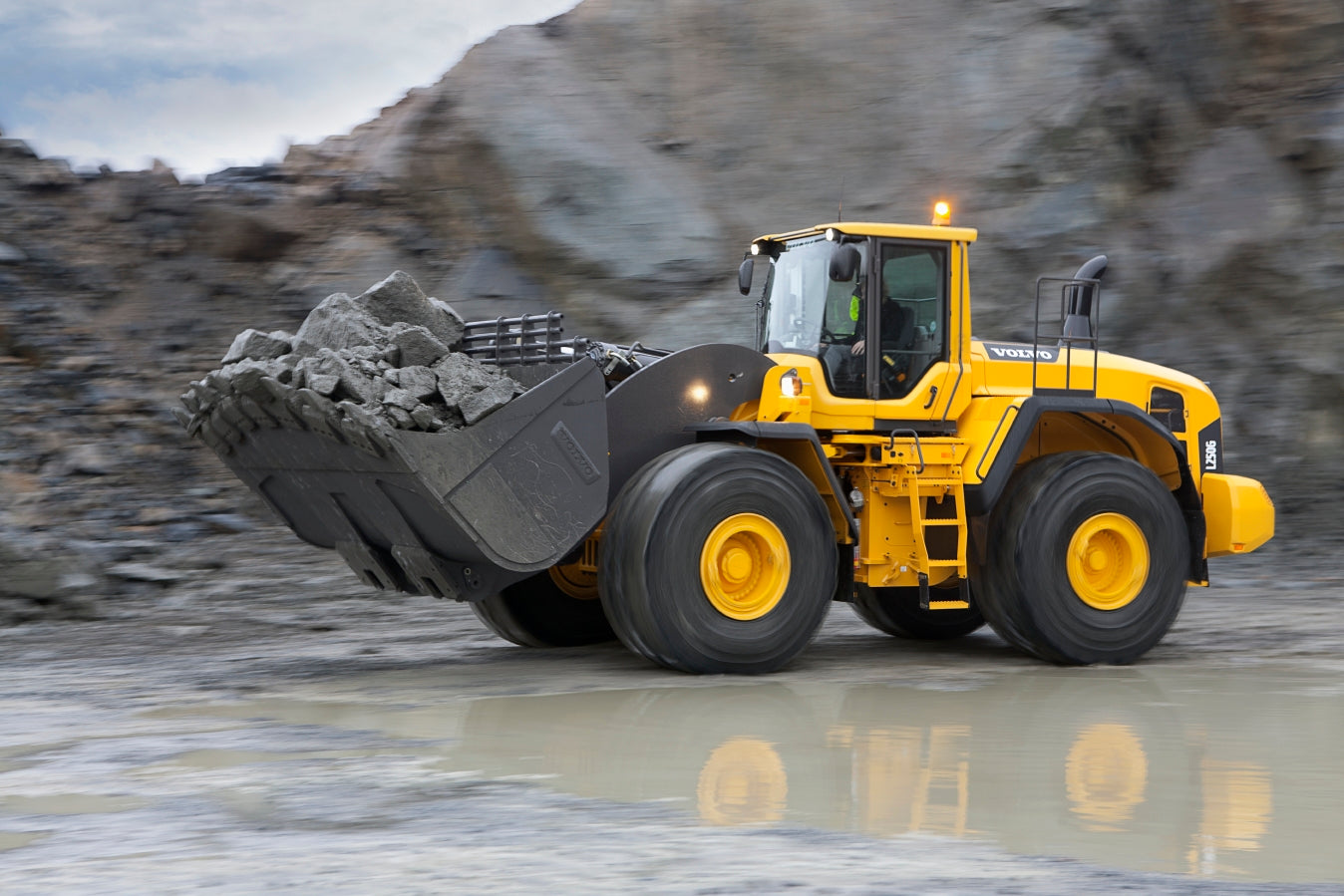 Volvo L250G Wiellader Factory Workshop Service Reparatiehandleiding