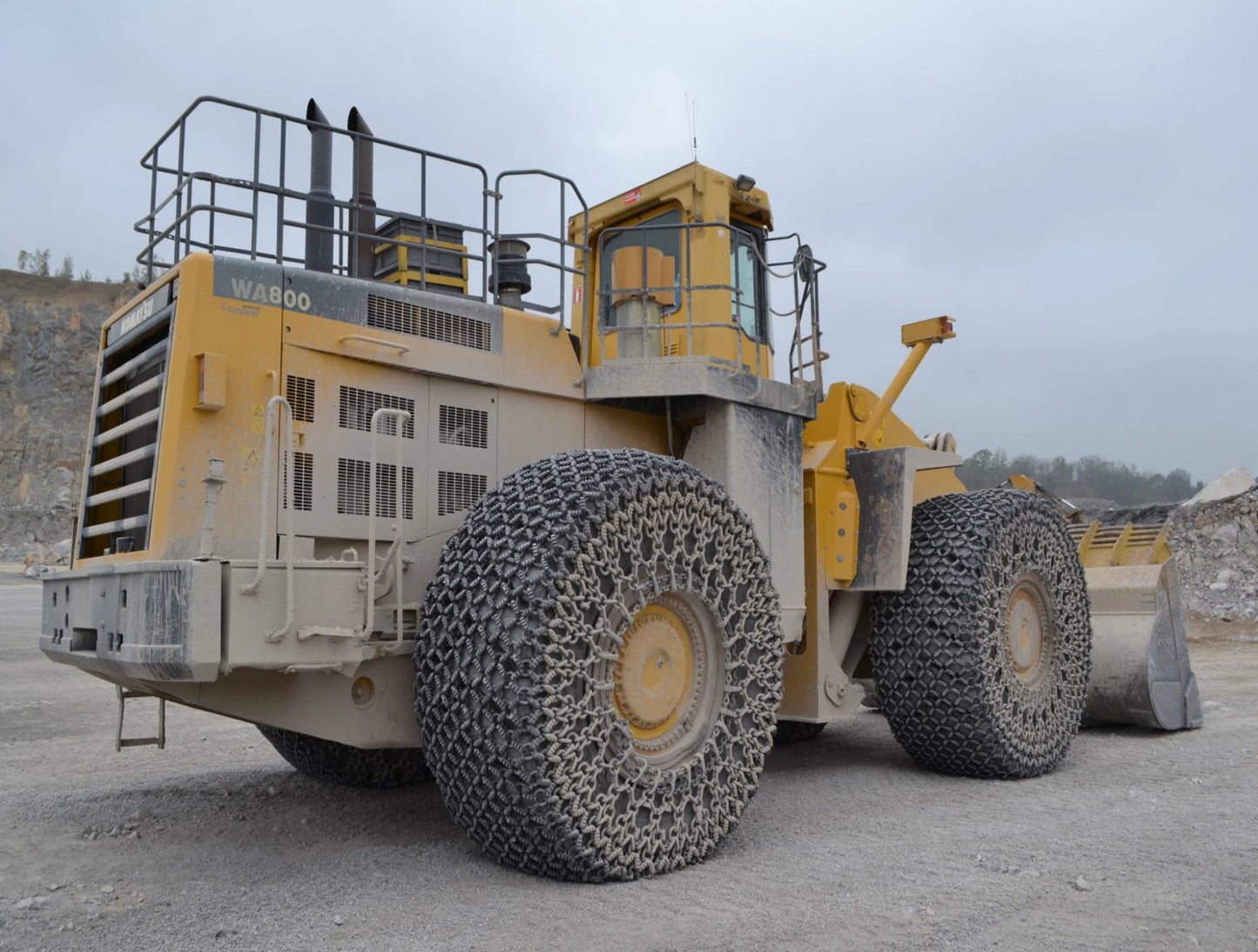 Komatsu WA800-3 جرافة ذات عجلات الرسمية