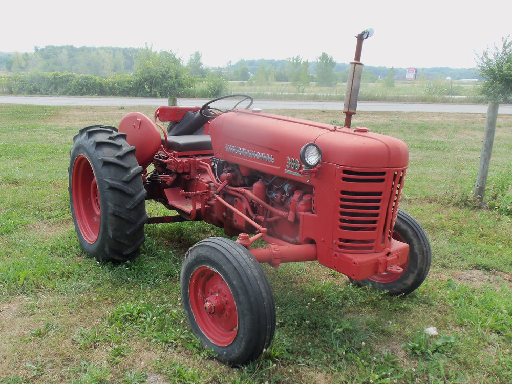 Fall IH 300 Utility Tractor Official Operator's Manual des offiziellen Bedieners