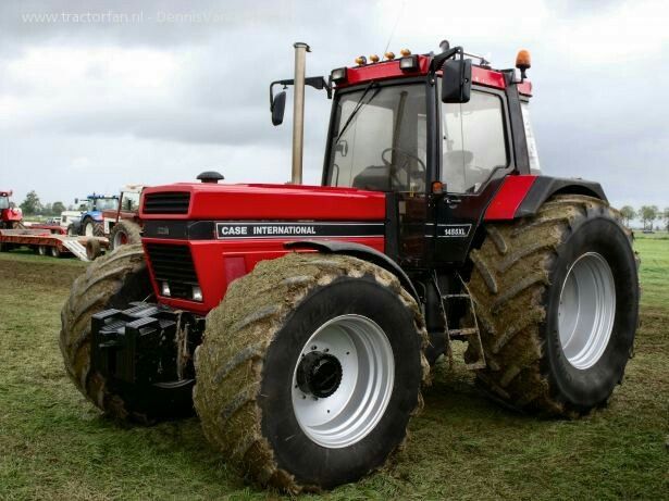 Case IH 1255 1455 MANUEL DE L'OPÉRATEUR OFFICIEL DIESEL TRACTORS