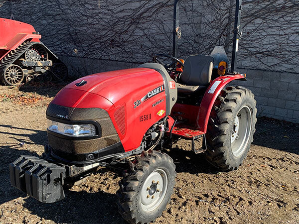 Case IH Farmall 30C Farmall 35C Compact Tractor Official Operator's Manual