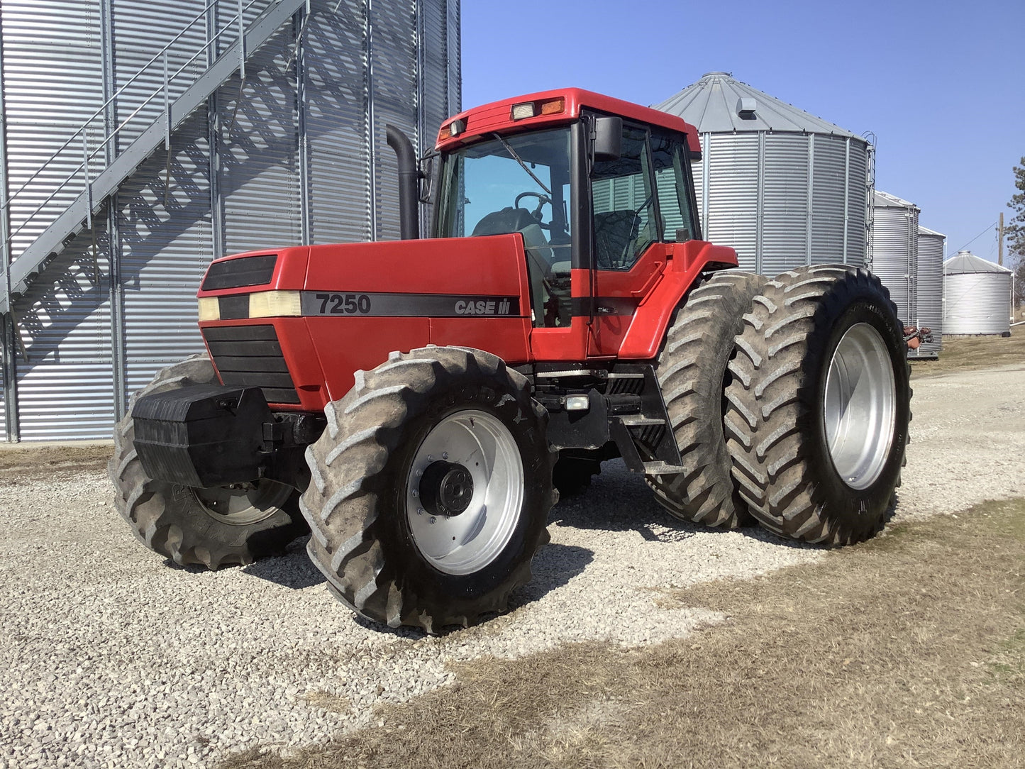 Case IH 7210 7220 7230 7240 & 7250 دليل المشغل الرسمي للجرارات