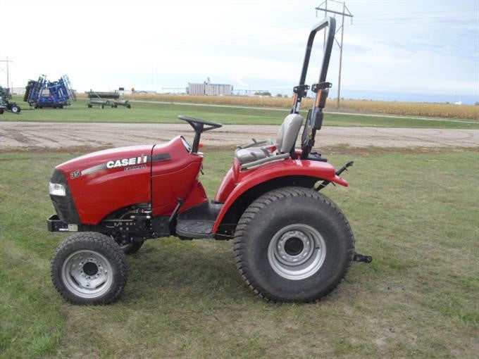 Caso IH Farmall 31 35 Tractors Manual del operador PN 87667449