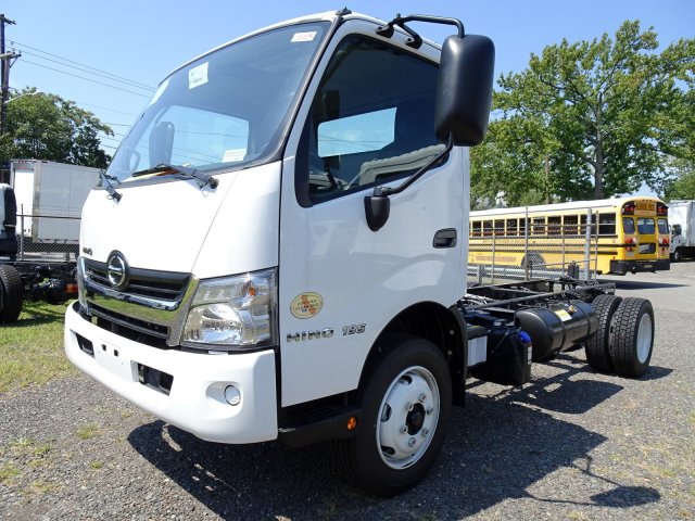 Hino 155 155h 195 195h Series Trucks uitgerust met J05E Motor Officiële Workshop Service Reparatie Manual ;