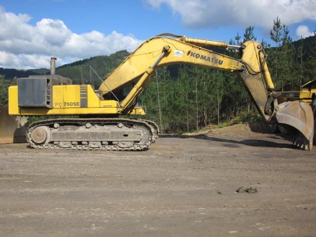 Komatsu PC750-6 PC750SE-6 PC750LC-6 حفارة