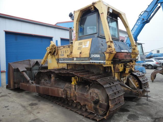 Komatsu D135A-2 Bulldozer Officiële Workshop Service Reparatie Technische handleiding