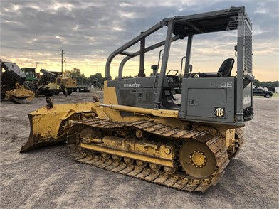 KOMATSU D39E-1 D39P-1 جرار محاصر