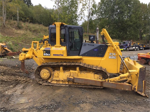 Komatsu D65EX-15EO D65PX-15EO D65WX-15EO جرافة ورشة العمل الرسمية للدوزرات