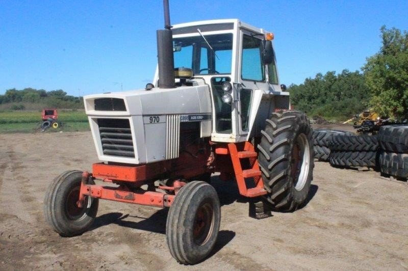 Case IH 970 Tractor Official Operator's Manual