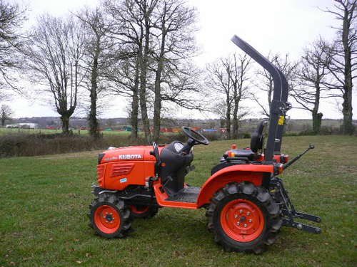 KUBOTA B2420 TRACTOR Officiële Workshop Service Reparatiehandleiding