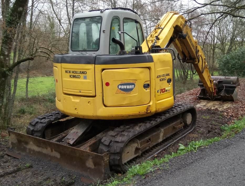 New Holland E70BSR Midi Excavator Atelier officiel de réparation de service Manuel technique