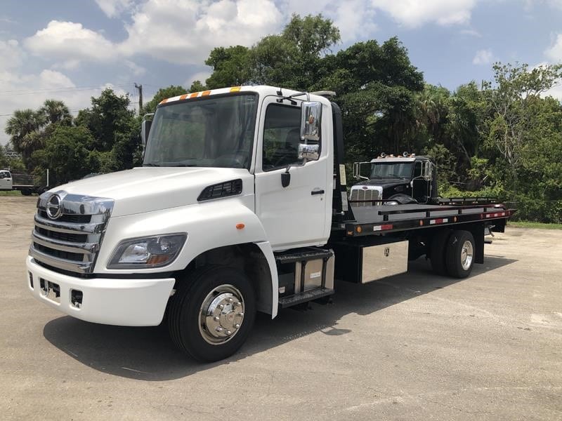 Hino 238 258LP 268 338 Series Trucks Equipped With J08E-VB & J08E-VC Engine Service Manual Hino 238 258LP 268 338 Series Trucks Equipped With J08E-VB & J08E-VC Engine Service Manual