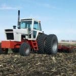 Case IH 1370 Tractor Official Operator's Manual